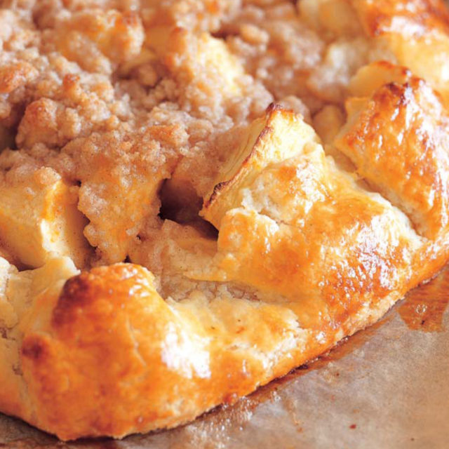 Mini apple tarts recipe TESTED & PERFECTED RECIPE – Beautiful & delicious, this french apple cake is made with chunks of sweet apples nestled in a tender, buttery rum cake.